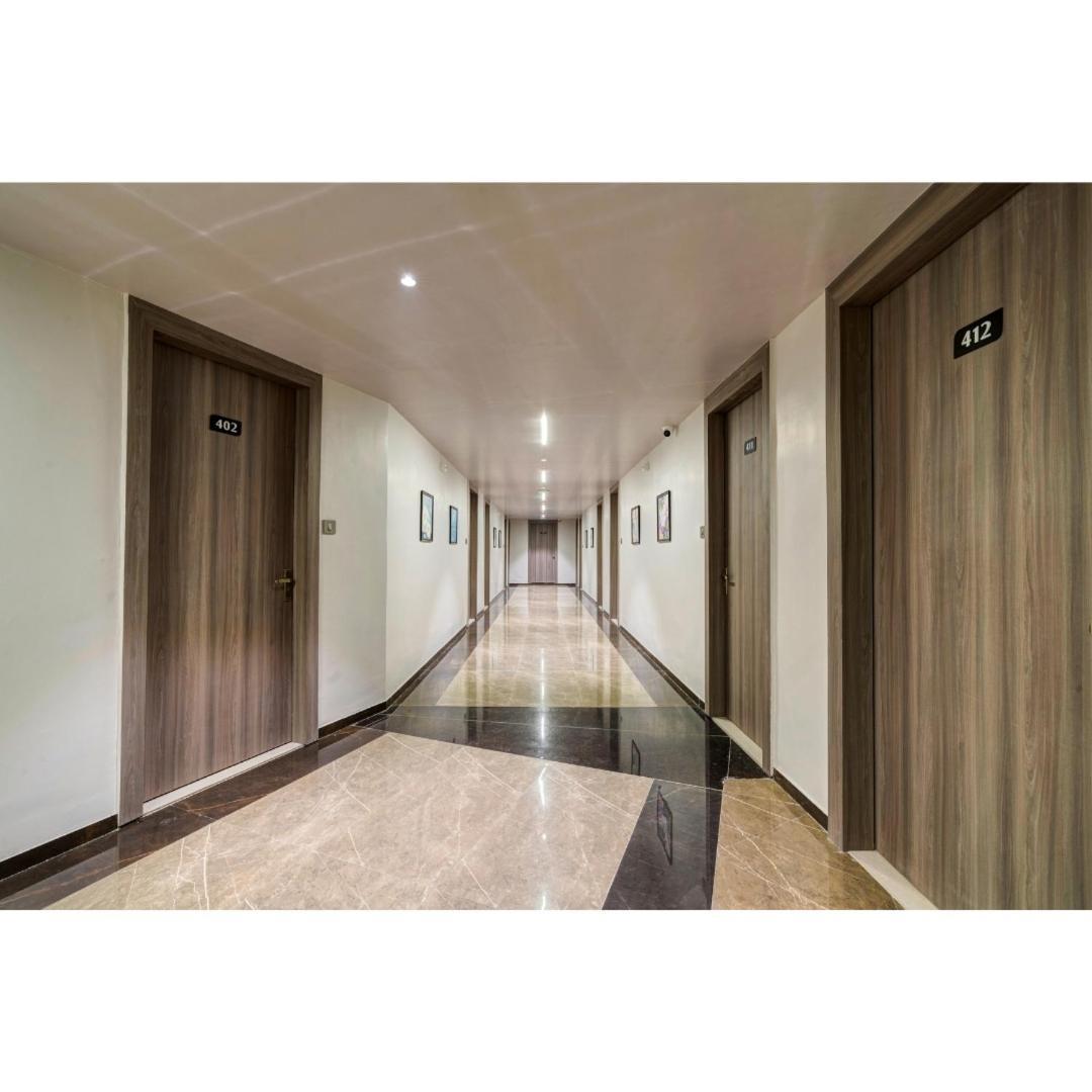 Hotel Sparsh Divine 아흐메다바드 외부 사진